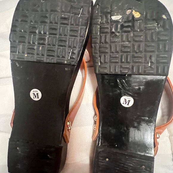 Wood Sandals - Picture 4 of 9